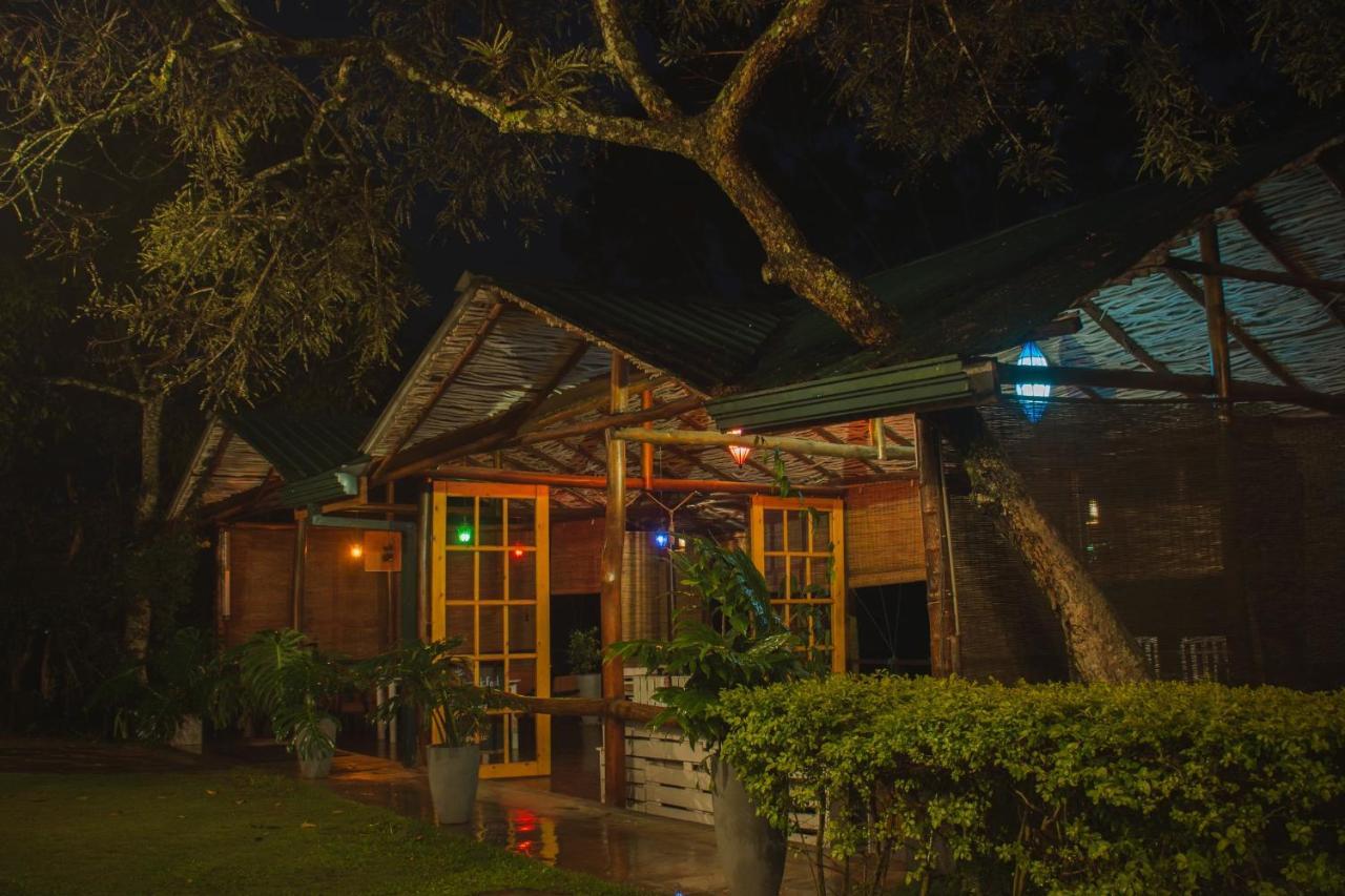 Homies Place - Bistro 班德勒韦勒 外观 照片